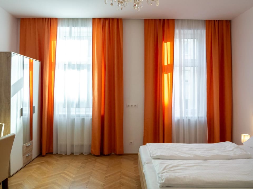 Bed, TV and multimedia, Living room, Photo of the whole room, Bedroom