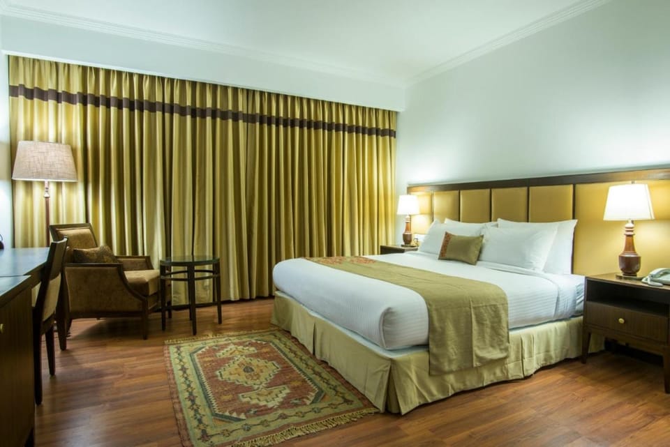 Bed, Photo of the whole room, Bedroom, hair dresser