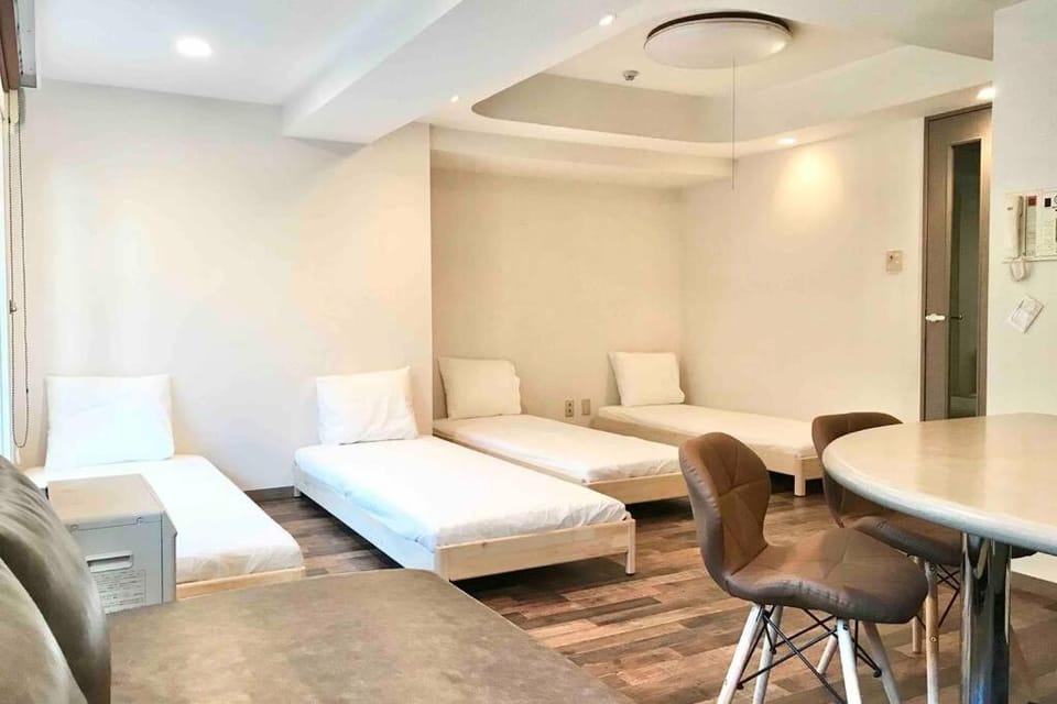 Bed, Living room, Bedroom