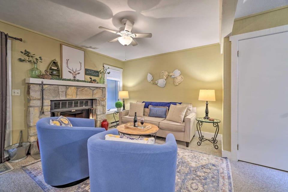 Quiet Mountain Retreat | Lake Harmony | Fireplace House in Kidder Township