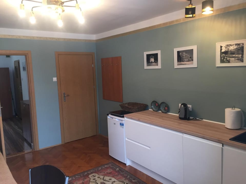 Coffee/tea facilities, Kitchen or kitchenette