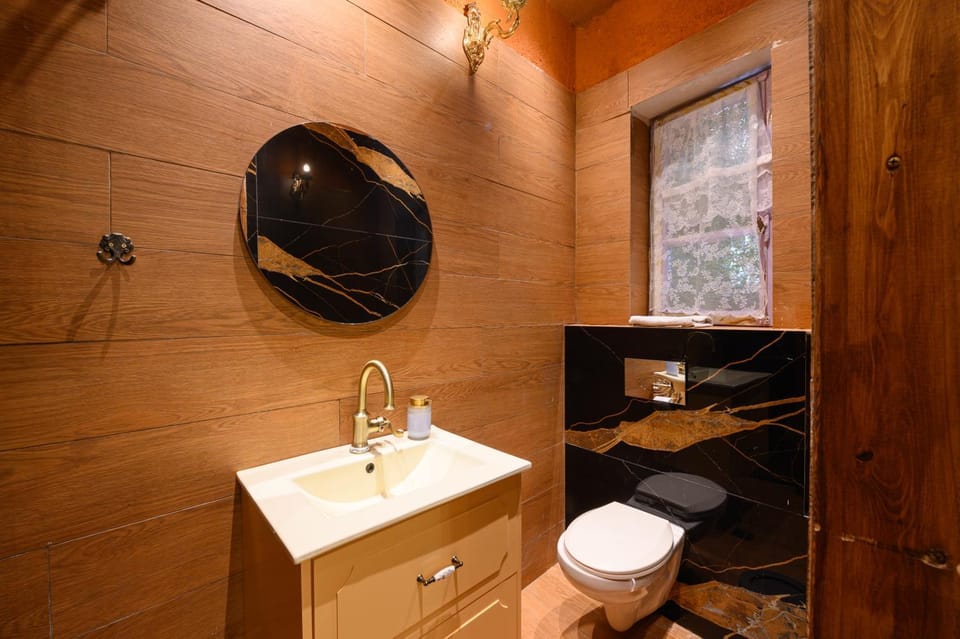 Toilet, Bathroom