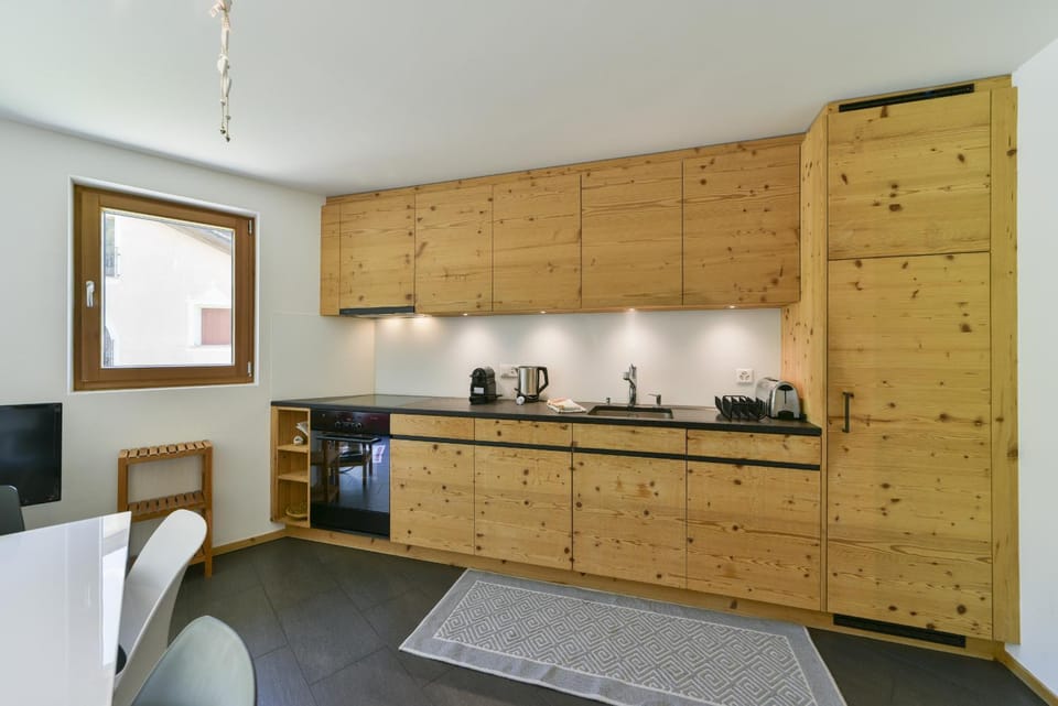Engadina Chesa Gluna - Madulain Apartment in Canton of Grisons