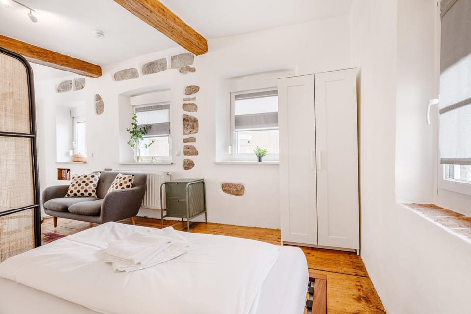 Bed, Bedroom, wardrobe