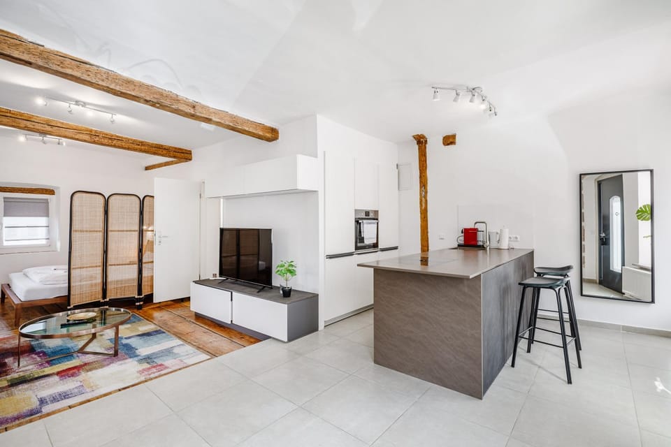 Kitchen or kitchenette, Dining area, pet friendly