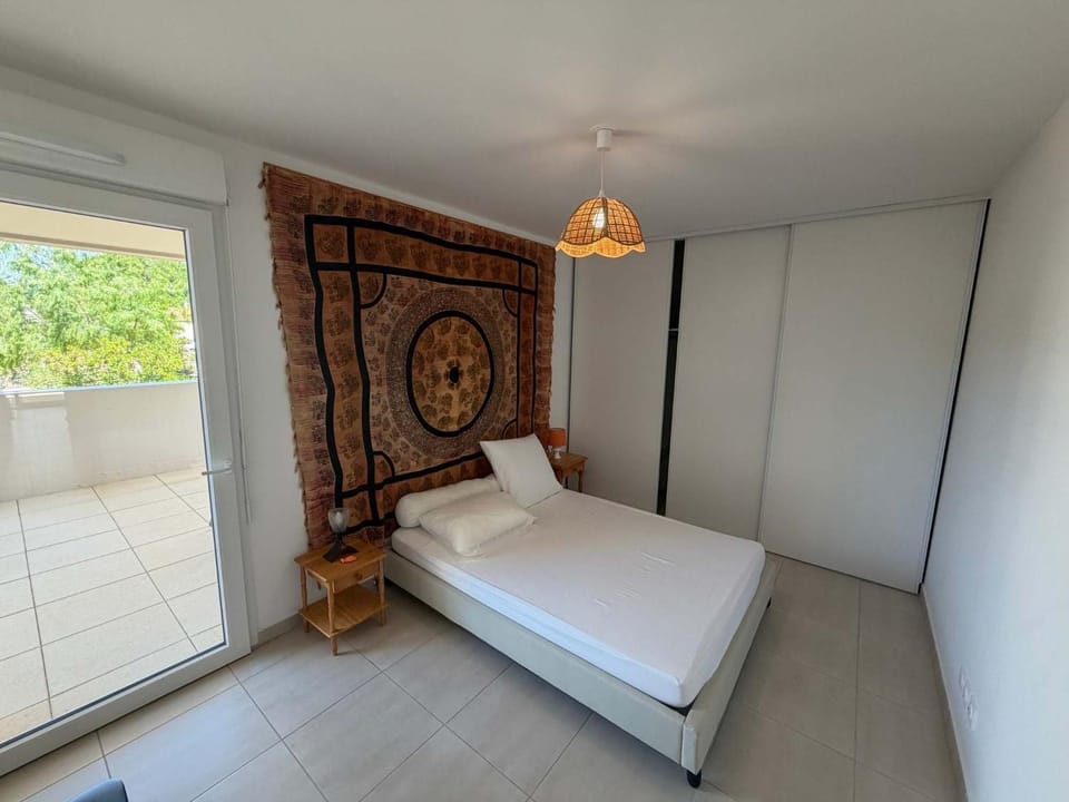 Appartement climatisé, moderne avec terrasses à 500m de la mer Apartment in Occitanie