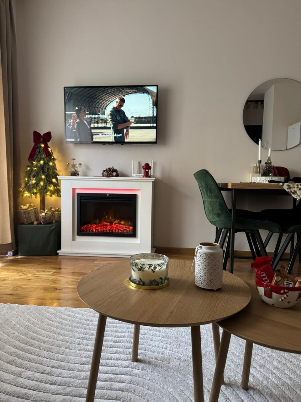 Living room, Decorative detail, fireplace