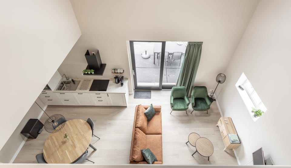 Living room, Seating area, Dining area, kitchen, kitchen