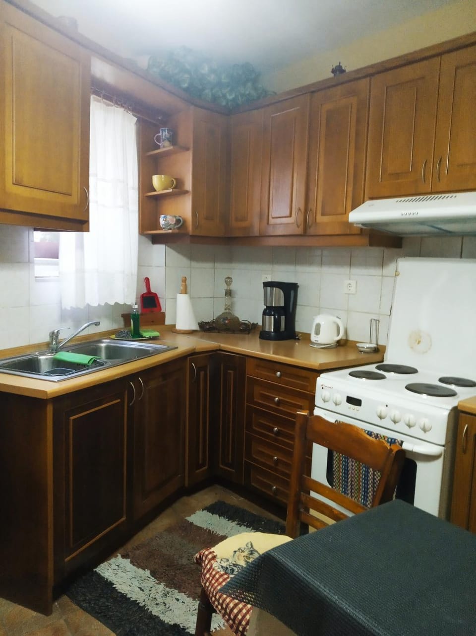 Kitchen or kitchenette, kitchen