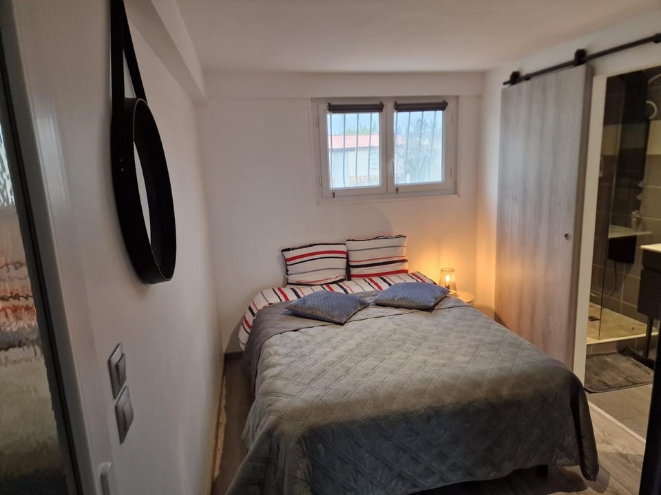 spacieux studio dans le Beaujolais Apartment in Auvergne-Rhône-Alpes