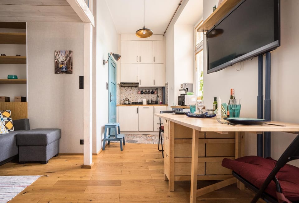 TV and multimedia, Kitchen or kitchenette, Dining area