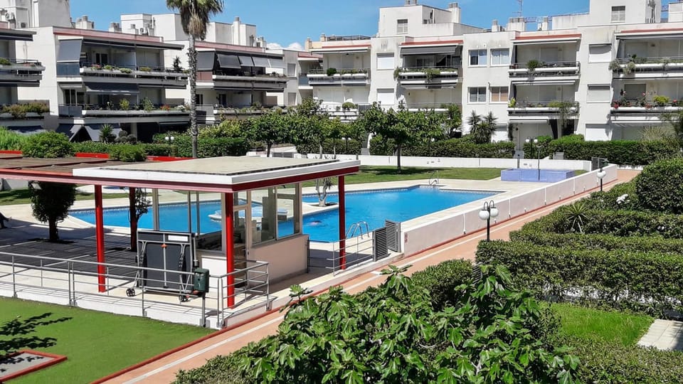 Pool view, Swimming pool