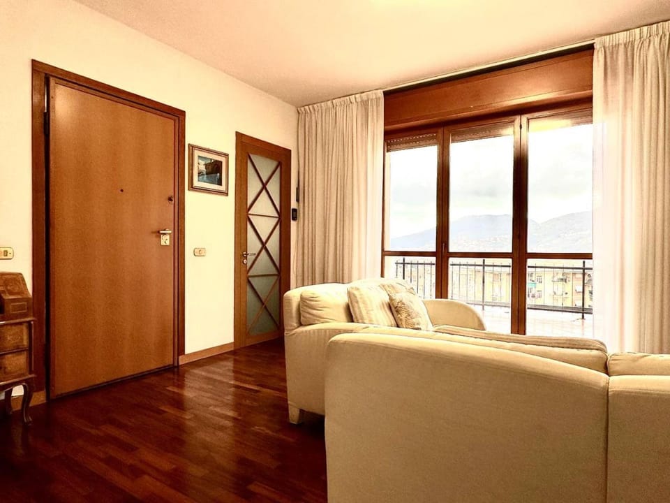 Balcony/Terrace, Living room