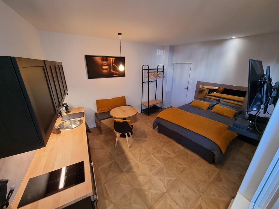Photo of the whole room