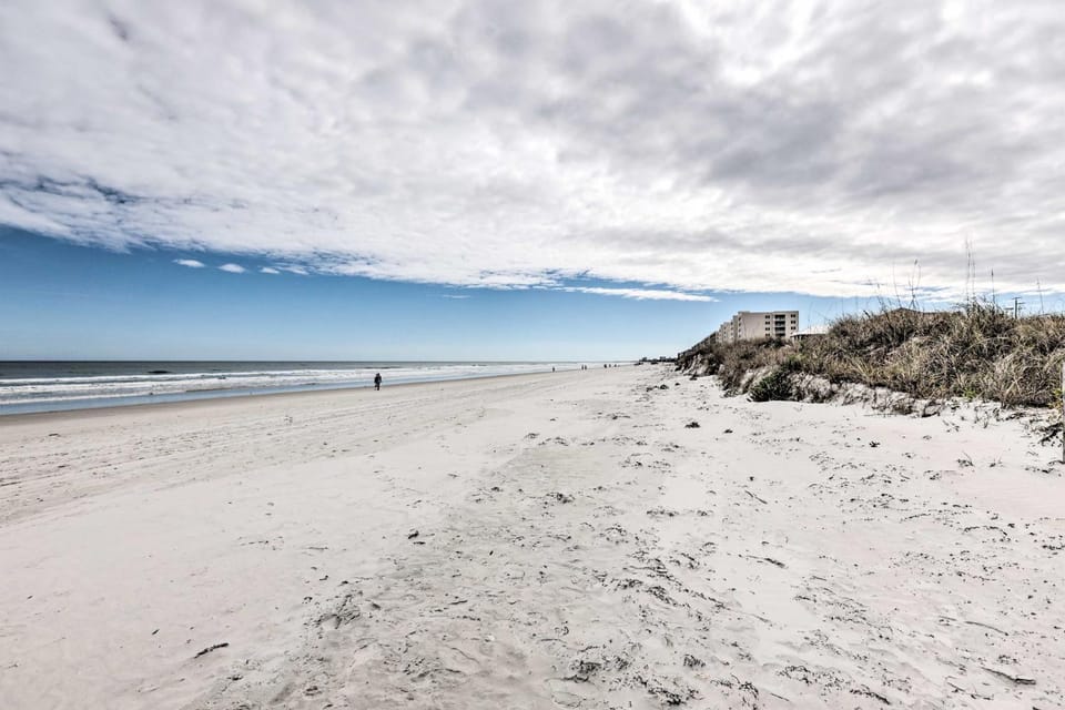 Ponce Inlet Condo w/ Beach & Pool Access! House in Ponce Inlet