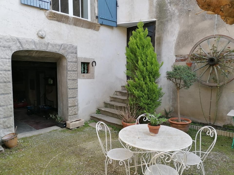 Inner courtyard view