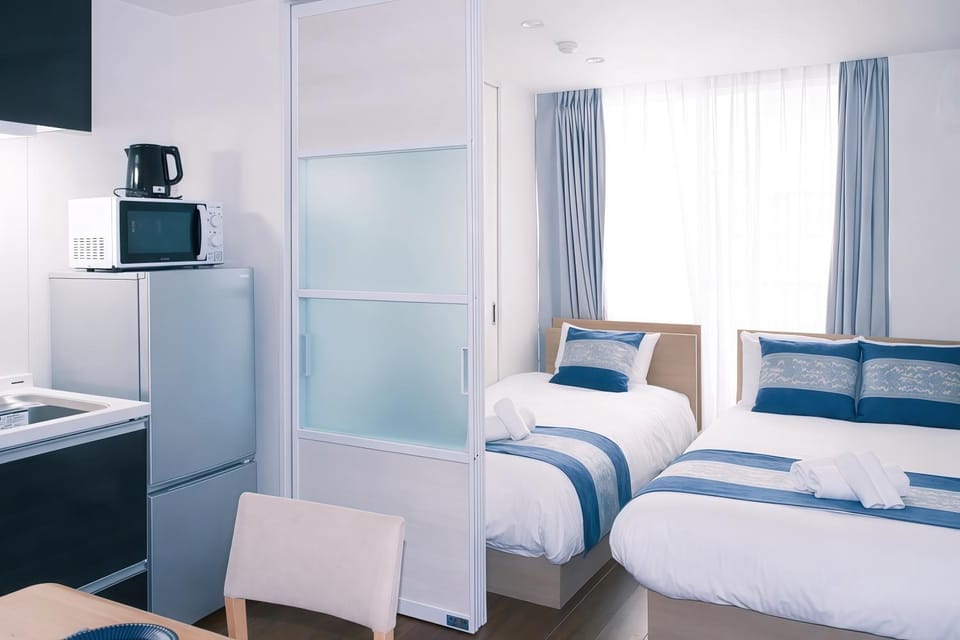 Bed, Living room, Bedroom