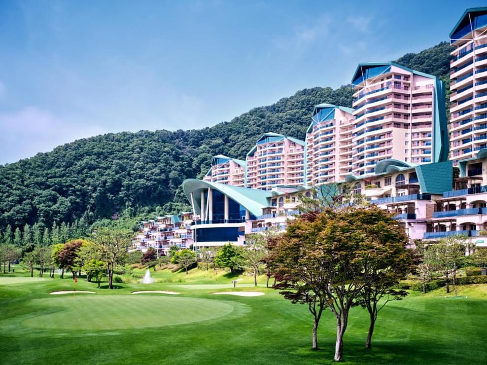 Sono Felice Vivaldi Park Resort in Gyeonggi-do
