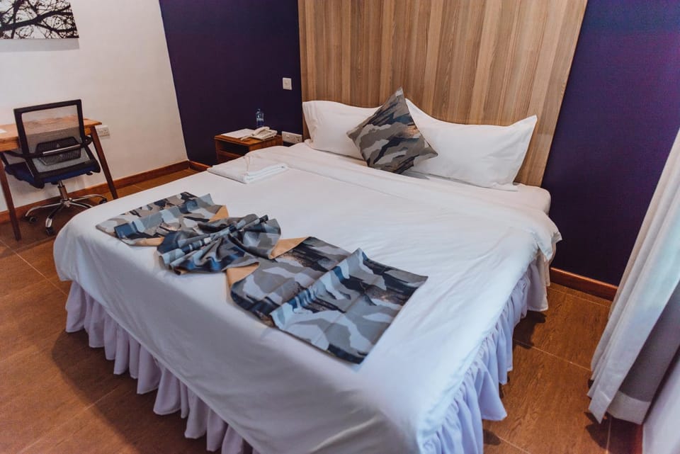 Bed, Photo of the whole room, Bedroom