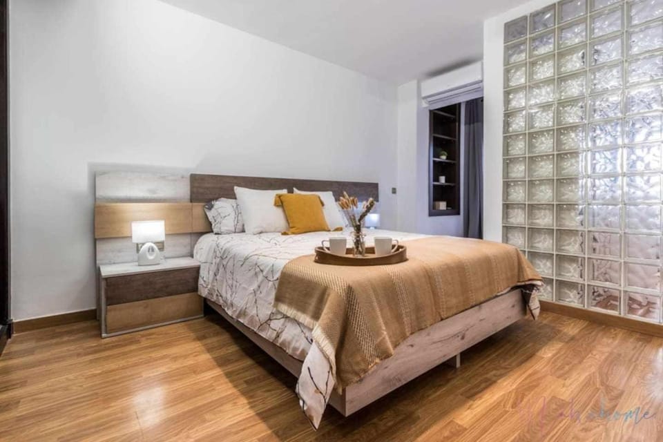 Lujo a tu alcance con spa y garaje, pleno centro Apartment in Huelva