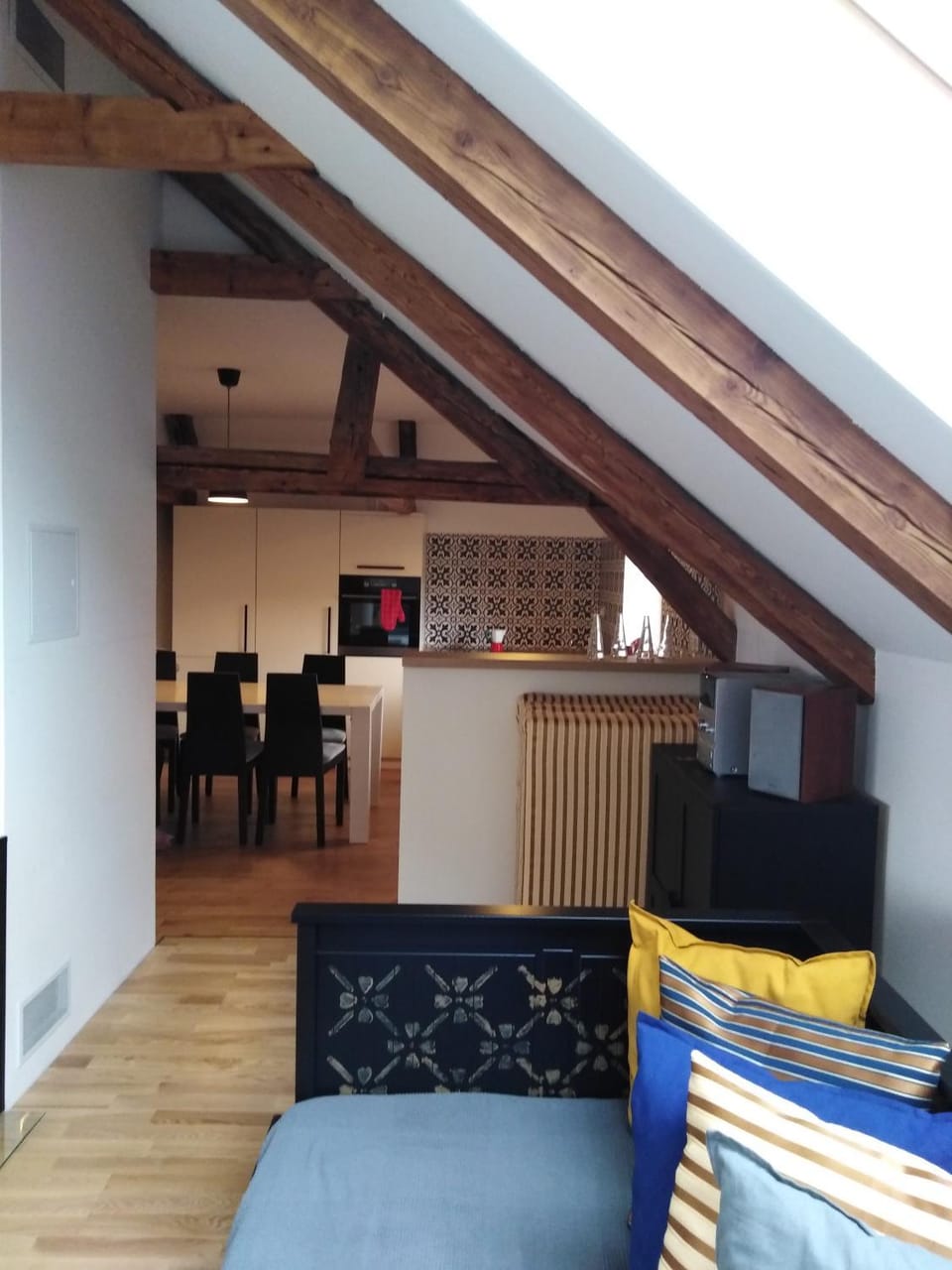 Kitchen or kitchenette, Living room, Seating area, Dining area