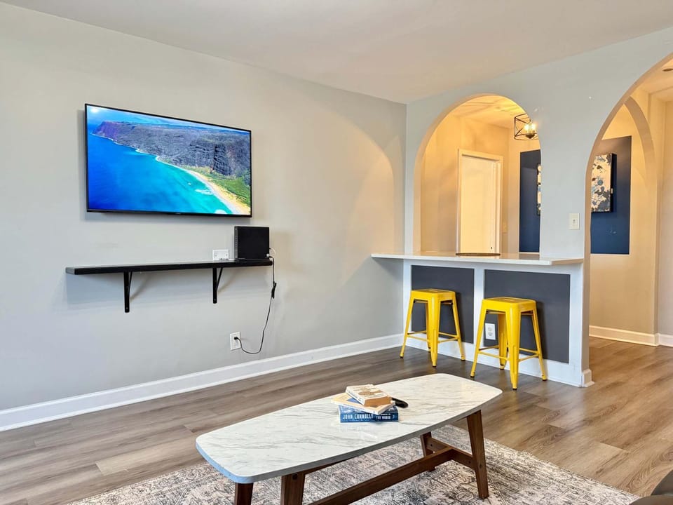 Downtown! 5 Beds! Onsite Parking! City View! New Renovated! LM1806 House in Atlanta