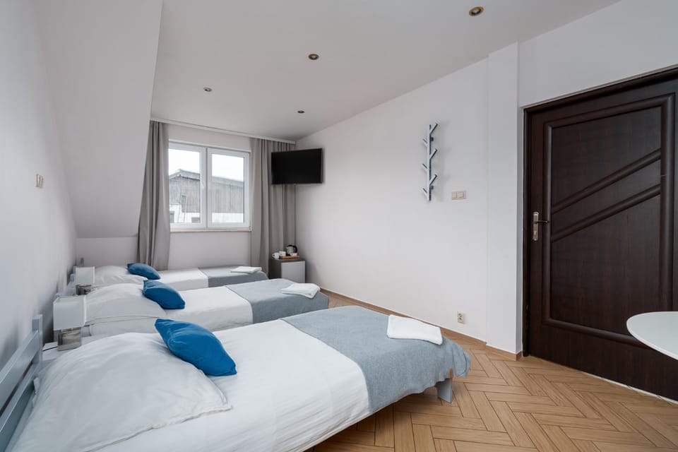 Sleeply Pensjonat Złotniki Bed and Breakfast in Wroclaw