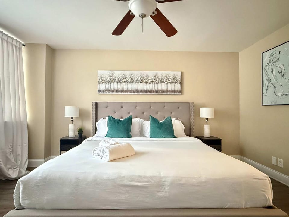 Downtown! 2BD City view Onsite Parking King LM809 House in Atlanta