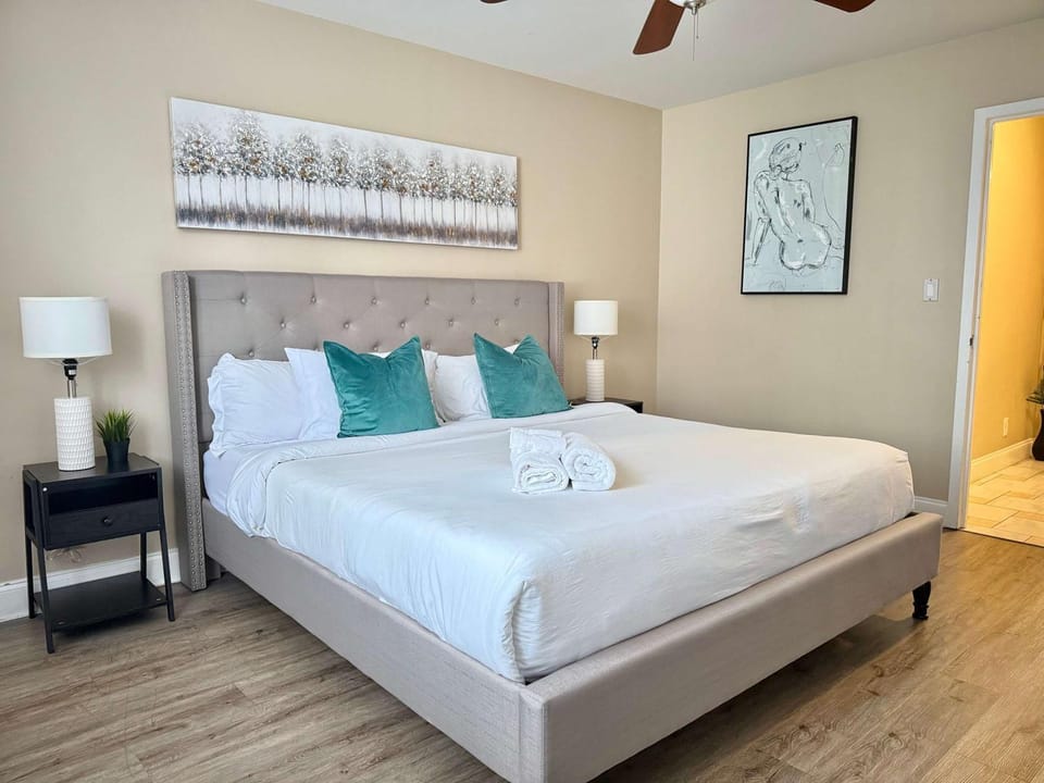 Downtown! 2BD City view Onsite Parking King LM809 House in Atlanta