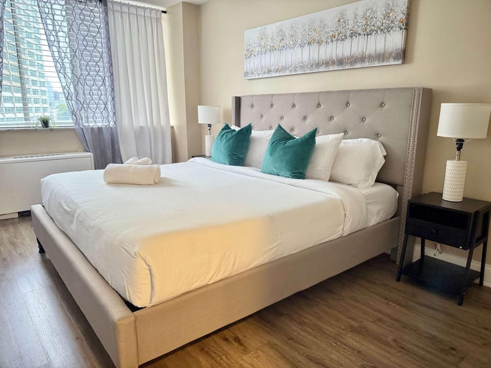 Downtown! 2BD City view Onsite Parking King LM809 House in Atlanta