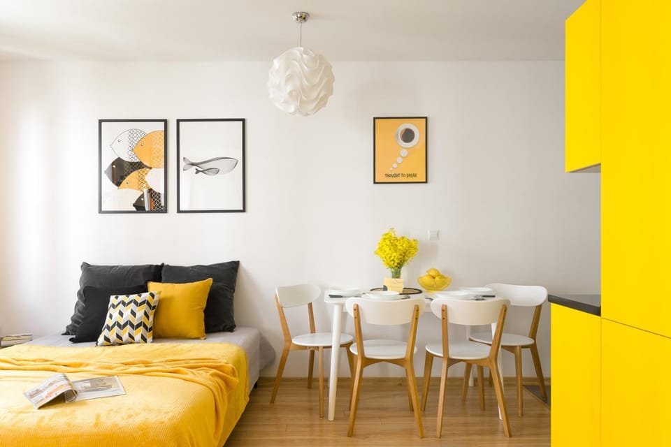 Seating area, Dining area