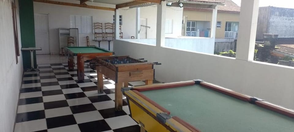 Ótima casa com piscina em Praia Grande House in State of São Paulo