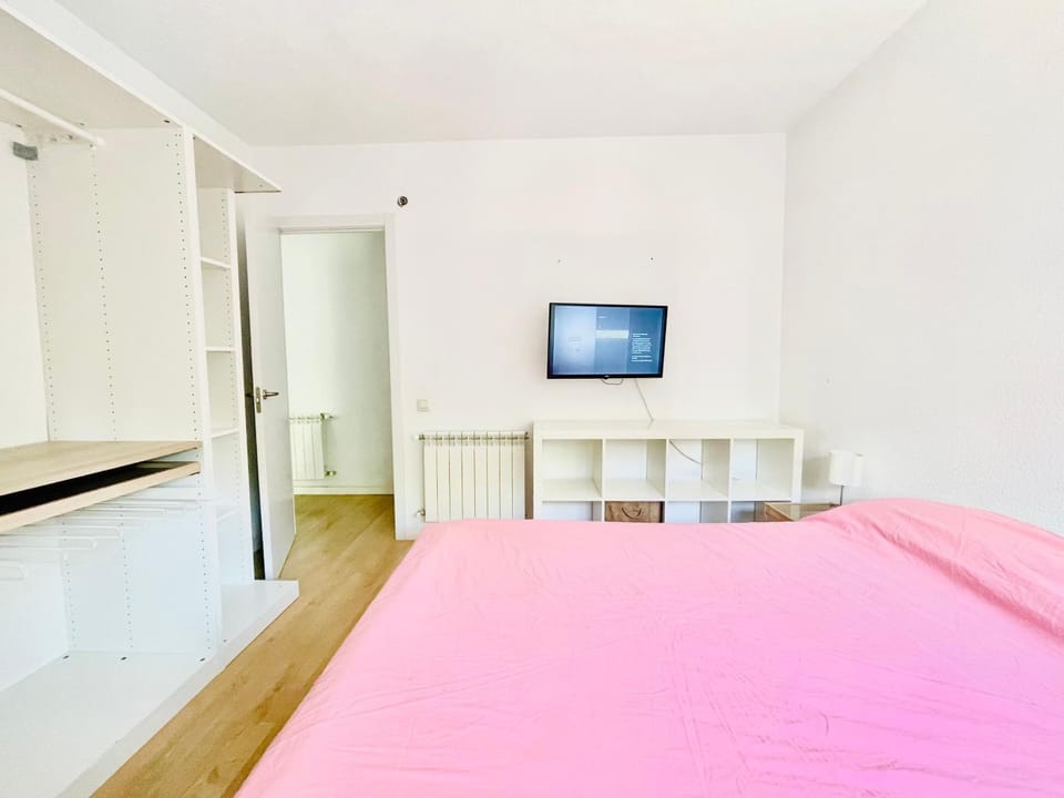 Alojamiento Entero Junto Ifema y Aeropuerto Apartment in Madrid