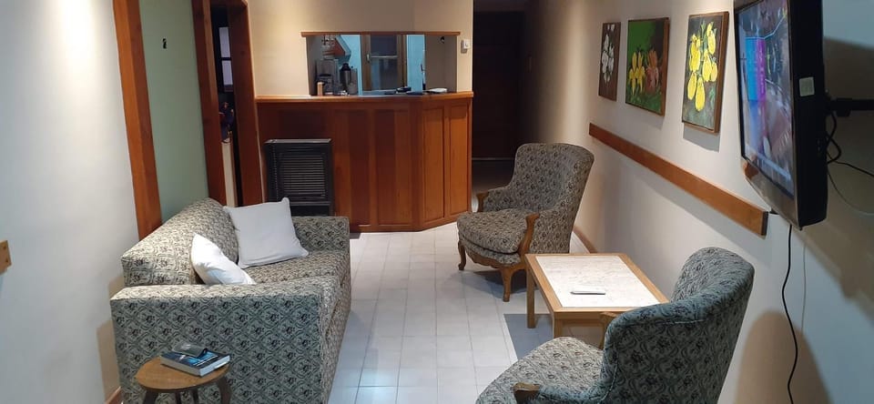 Living room, Lounge or bar