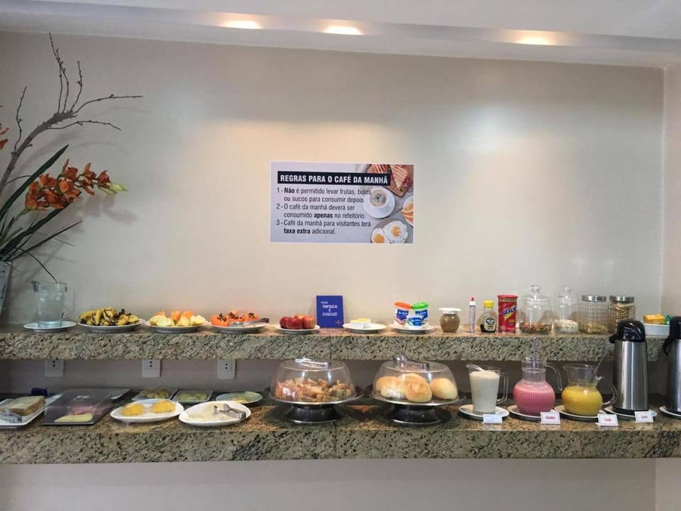 Dining area, Food