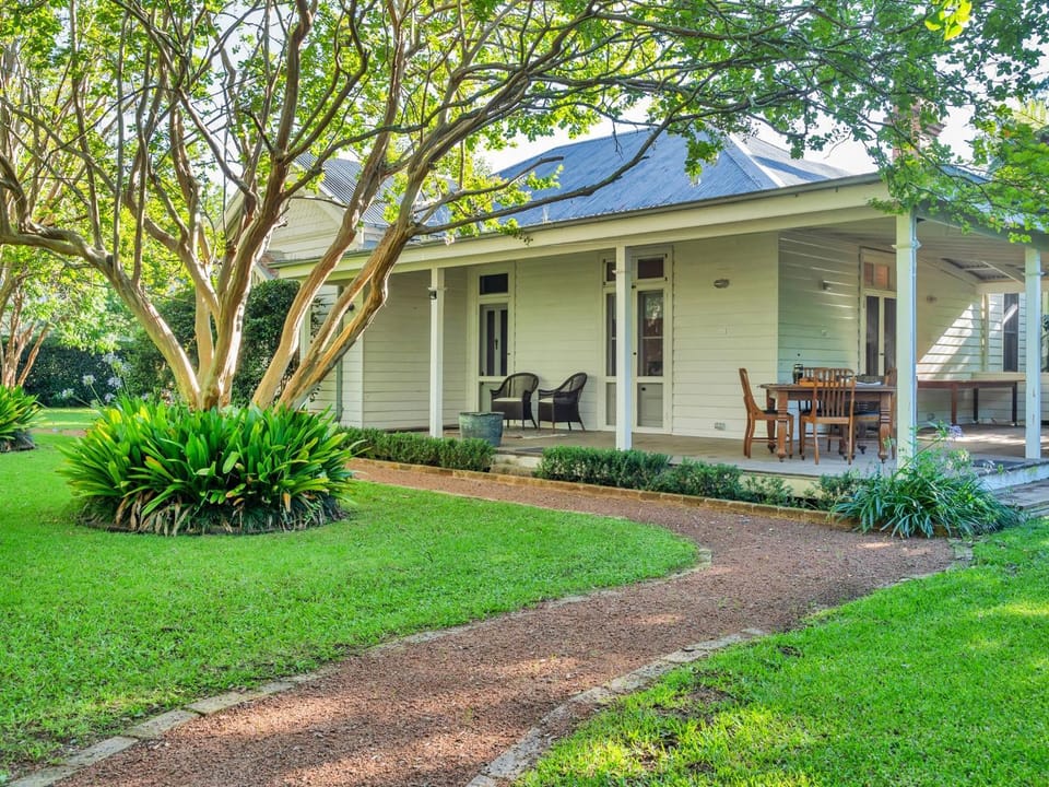 Milhouse Berry House in Berry