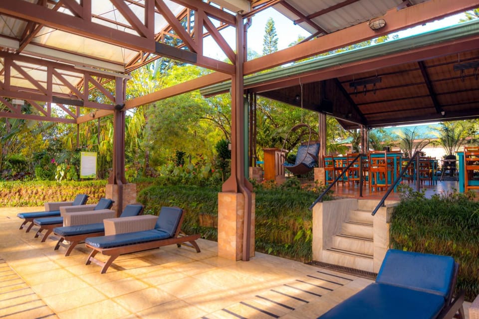 Restaurant/places to eat, Swimming pool