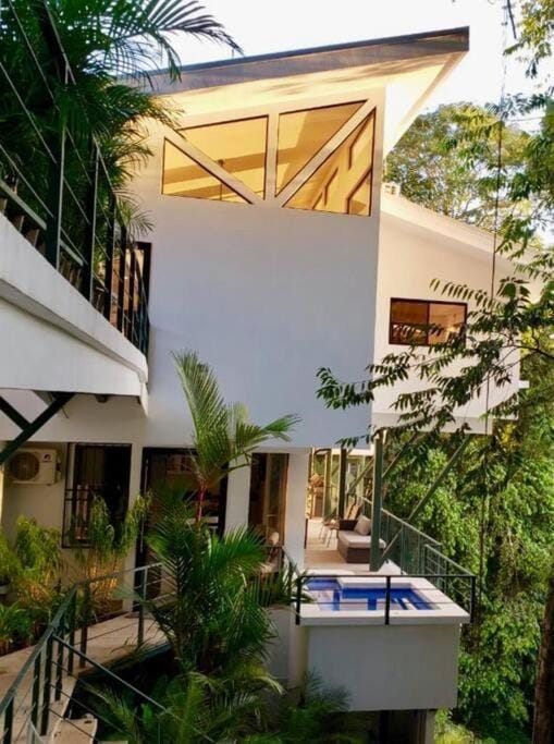 Mi Casita, ideal for couples, ocean view. Villa in Quepos