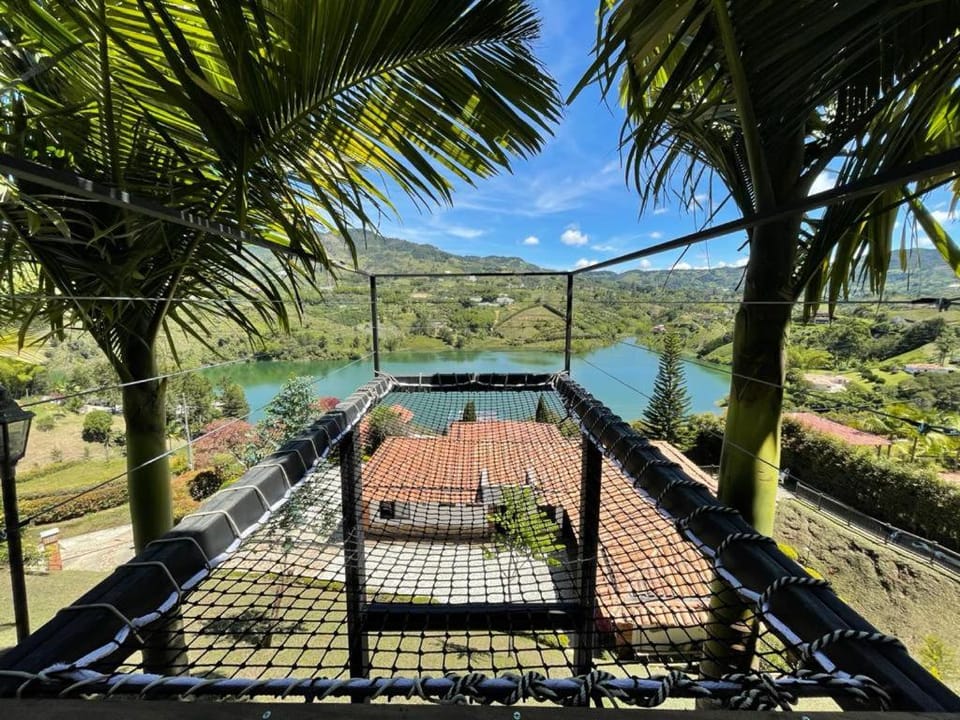Glamping Montecarlo Domo Geodesico y Sauna Finlandés Guatapé Campground/ 
RV Resort in Antioquia