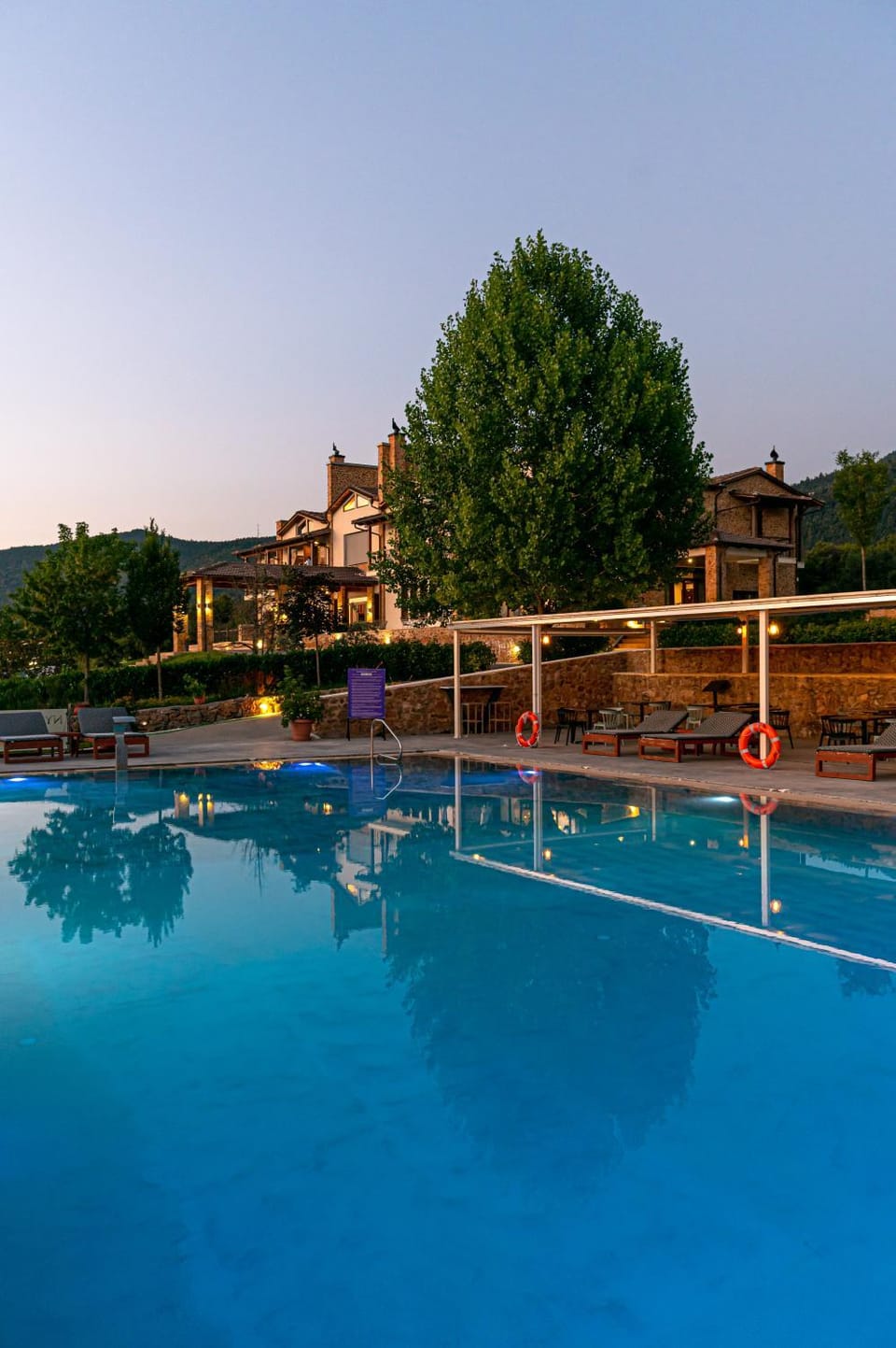 Swimming pool