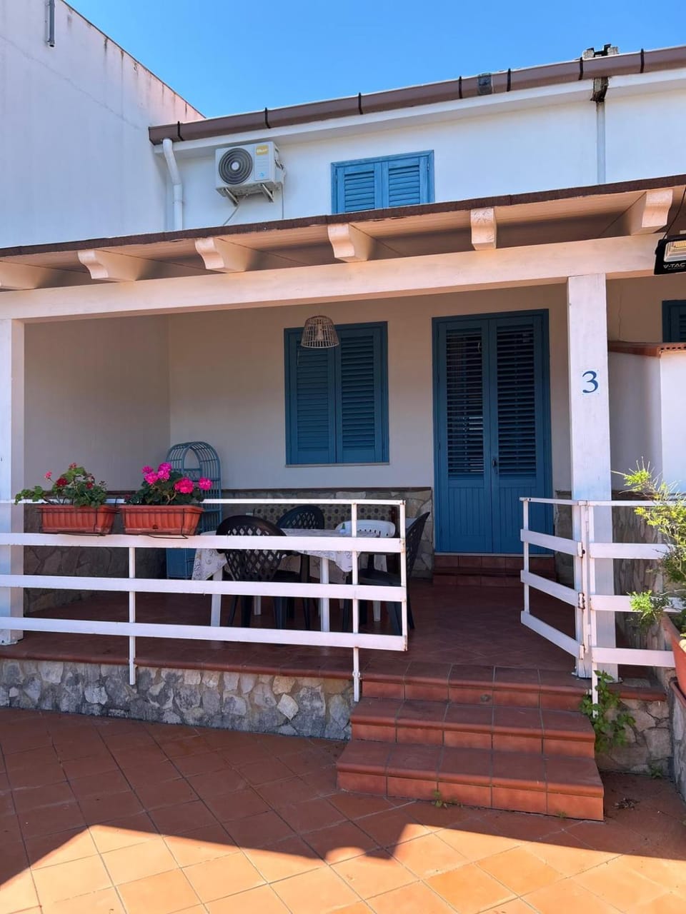 Property building, Balcony/Terrace, internet