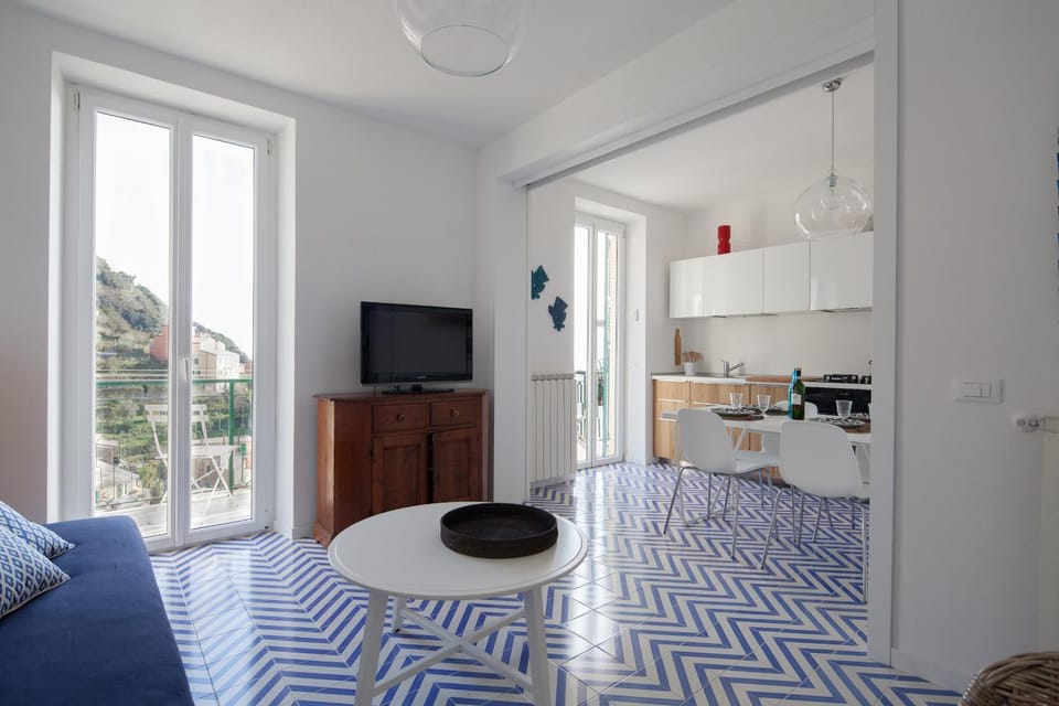 TV and multimedia, Balcony/Terrace, Balcony/Terrace, Kitchen or kitchenette, Living room, Dining area, flat iron, oven, stove