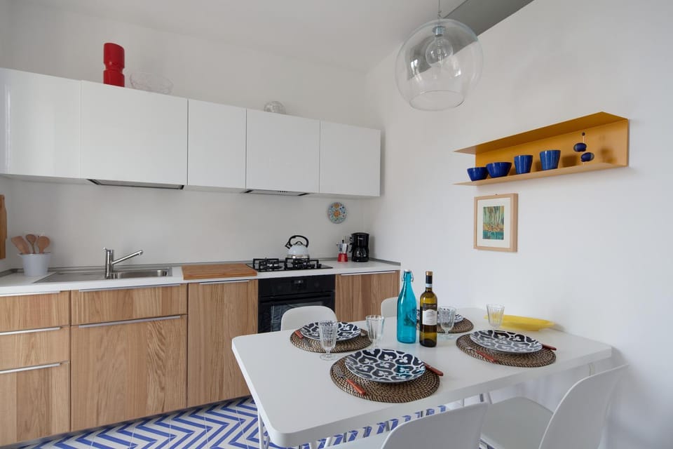 Coffee/tea facilities, Balcony/Terrace, Balcony/Terrace, Kitchen or kitchenette, Dining area, pet friendly, stove, toaster