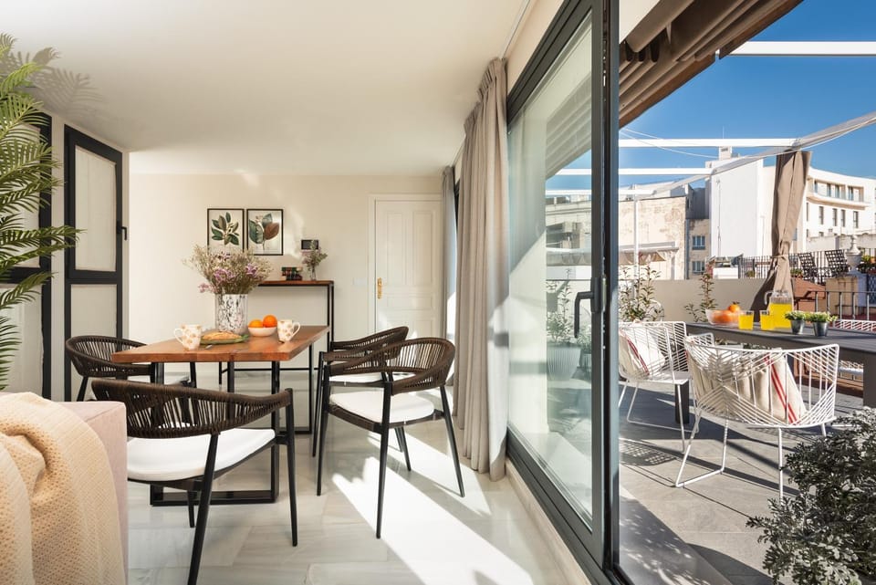 Balcony/Terrace, Living room
