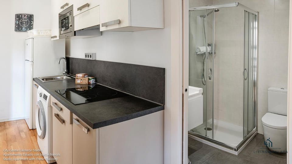 Shower, Bathroom, Kitchen or kitchenette