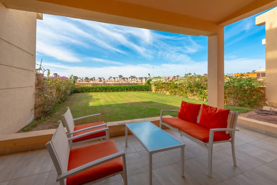 Garden, View (from property/room), Balcony/Terrace, Seating area, Garden view