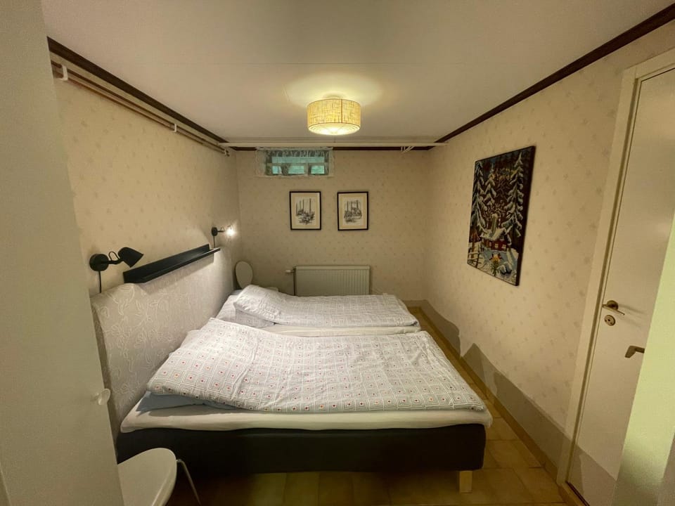 Källarlägenhet Centrumvägen Gusum Apartment in Sweden