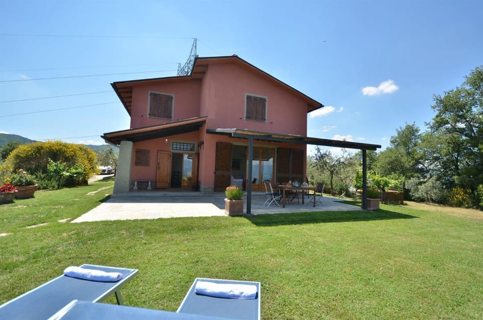Le Ginestre Villa in Tuscany