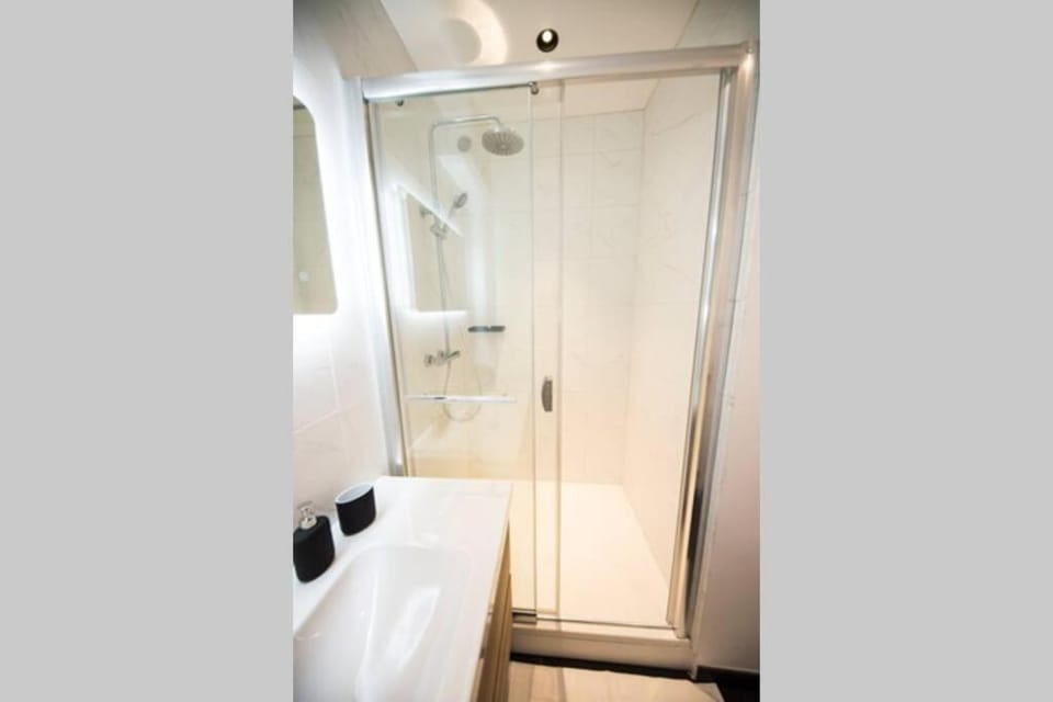 LE SEQUOIA Appart' pour 4 au Cœur de ville VICHY Apartment in Auvergne-Rhône-Alpes