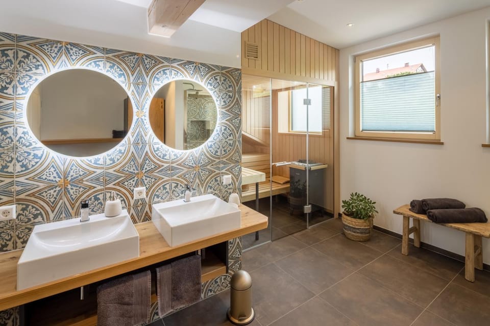 Sauna, Bathroom